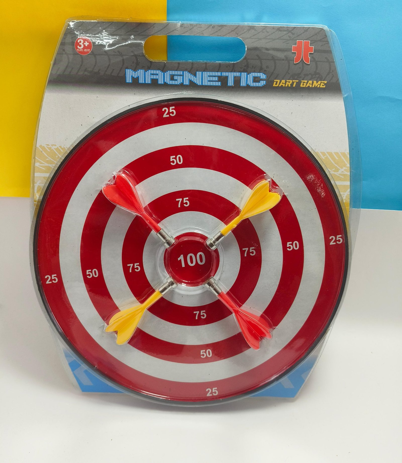 6037 Magnetic Dart Board Set - Image 2